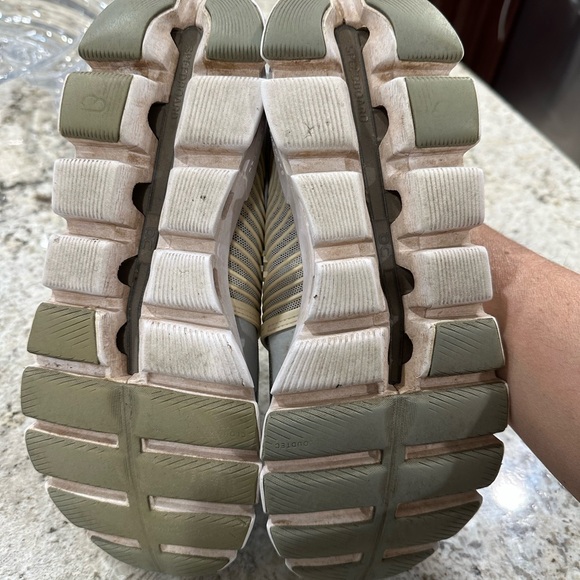 ON CLOUD RUNNING SNEAKERS ONE OF THE FIRST ORIGINAL ONES - Picture 3 of 11